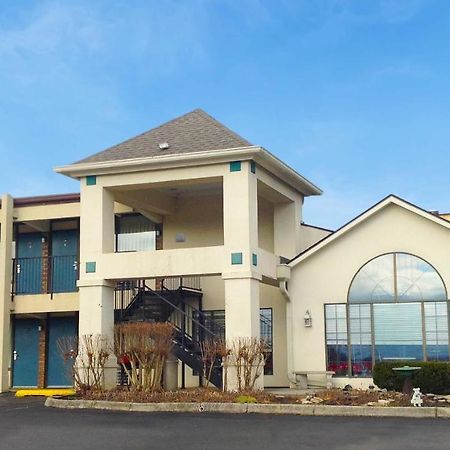 劳登酒店 Loudon 外观 照片