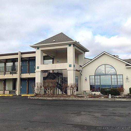 劳登酒店 Loudon 外观 照片